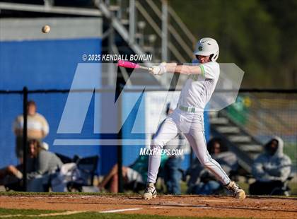 Thumbnail 2 in South Panola vs. Central Hinds Academy photogallery.
