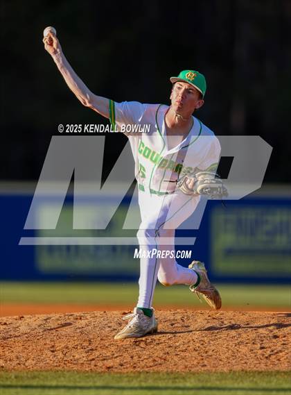 Thumbnail 2 in South Panola vs. Central Hinds Academy photogallery.