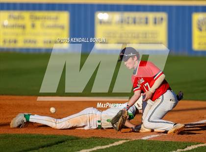 Thumbnail 3 in South Panola vs. Central Hinds Academy photogallery.