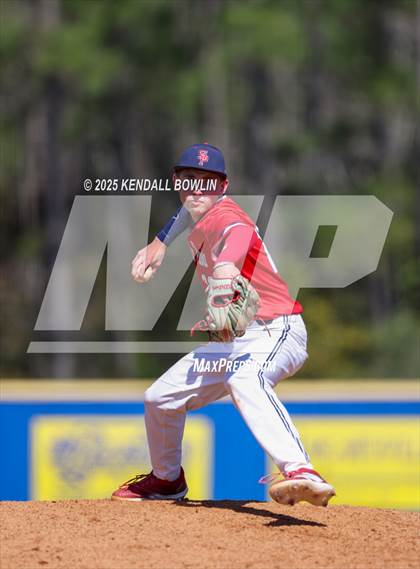 Thumbnail 3 in South Panola vs. Central Hinds Academy photogallery.