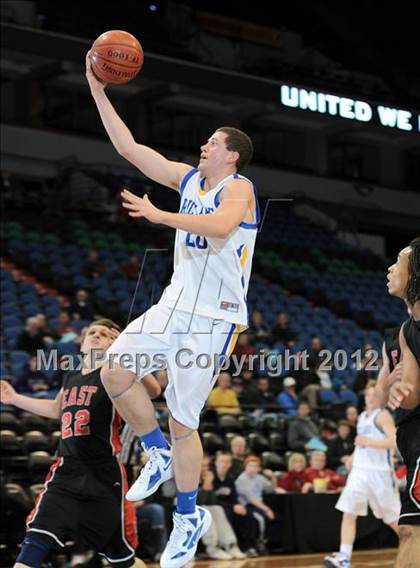 Thumbnail 3 in Rice Lake vs. Duluth East photogallery.