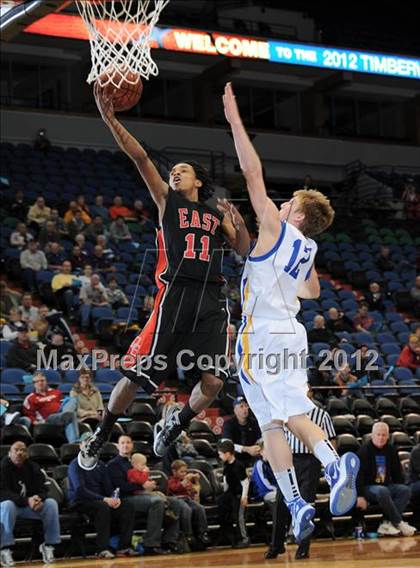 Thumbnail 1 in Rice Lake vs. Duluth East photogallery.