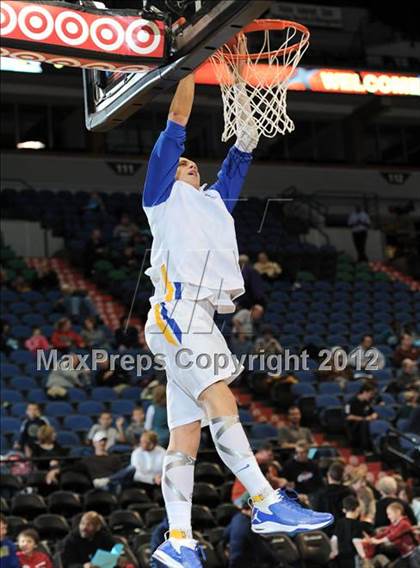 Thumbnail 2 in Rice Lake vs. Duluth East photogallery.