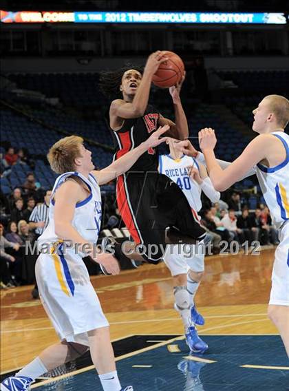 Thumbnail 3 in Rice Lake vs. Duluth East photogallery.