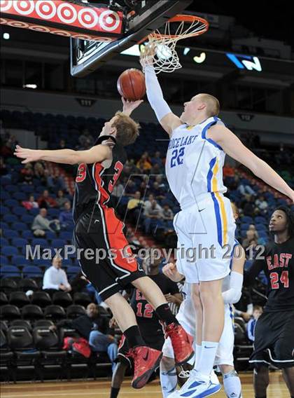 Thumbnail 1 in Rice Lake vs. Duluth East photogallery.