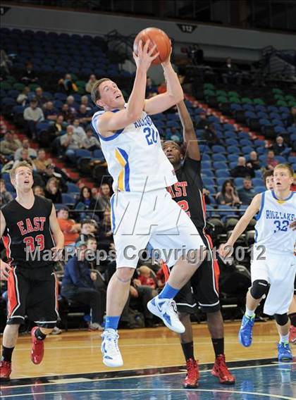 Thumbnail 3 in Rice Lake vs. Duluth East photogallery.
