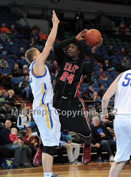 Thumbnail 2 in Rice Lake vs. Duluth East photogallery.