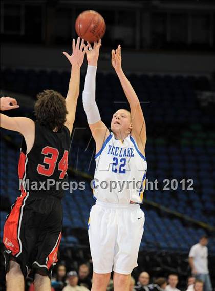 Thumbnail 2 in Rice Lake vs. Duluth East photogallery.