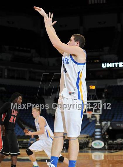 Thumbnail 2 in Rice Lake vs. Duluth East photogallery.