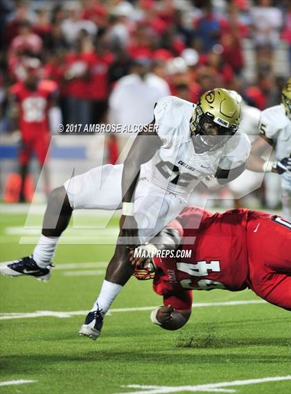 Thumbnail 3 in Klein Collins @ Lamar photogallery.
