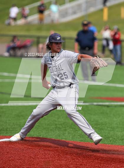 Thumbnail 3 in Central Columbia vs Mount Carmel (PIAA District IV Class AAA Semi-final) photogallery.