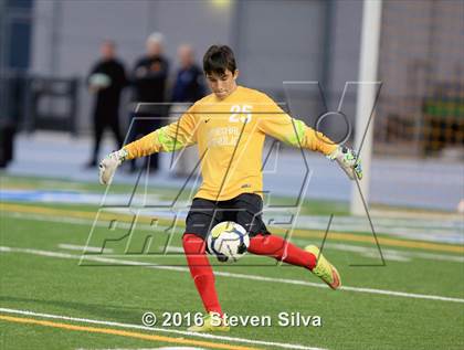 Thumbnail 3 in Cathedral Catholic vs. San Pasqual (CIF SDS Open Division Final) photogallery.