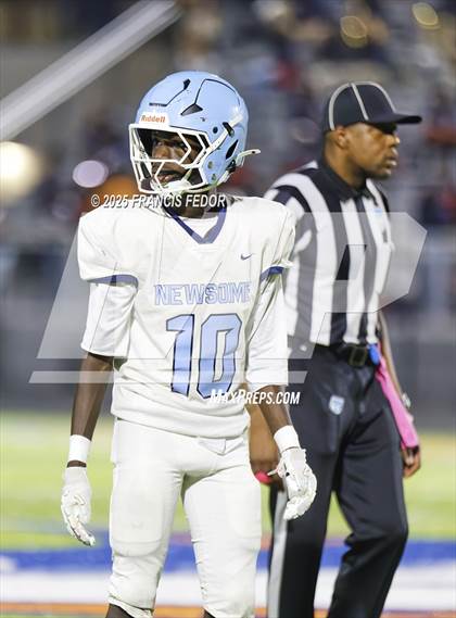 Thumbnail 1 in JV: Newsome @ Morgan photogallery.