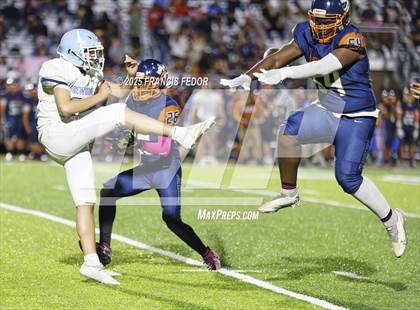 Thumbnail 1 in JV: Newsome @ Morgan photogallery.