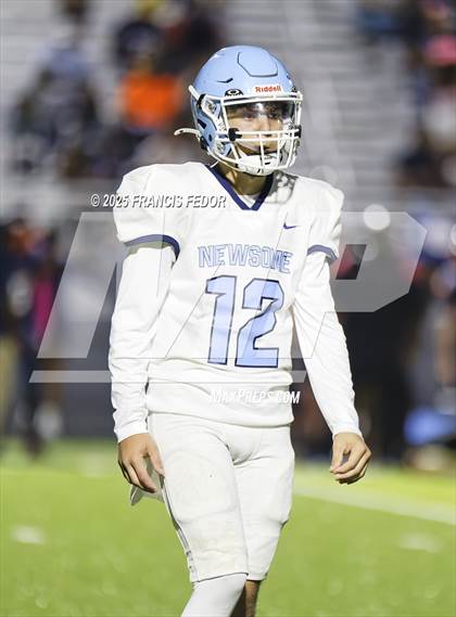 Thumbnail 3 in JV: Newsome @ Morgan photogallery.