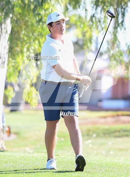 Thumbnail 2 in Metro Invitational Golf Tournament photogallery.