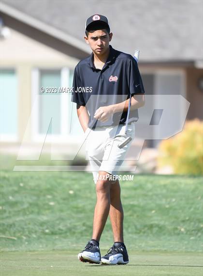 Thumbnail 3 in Metro Invitational Golf Tournament photogallery.