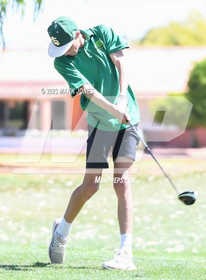 Thumbnail 2 in Metro Invitational Golf Tournament photogallery.