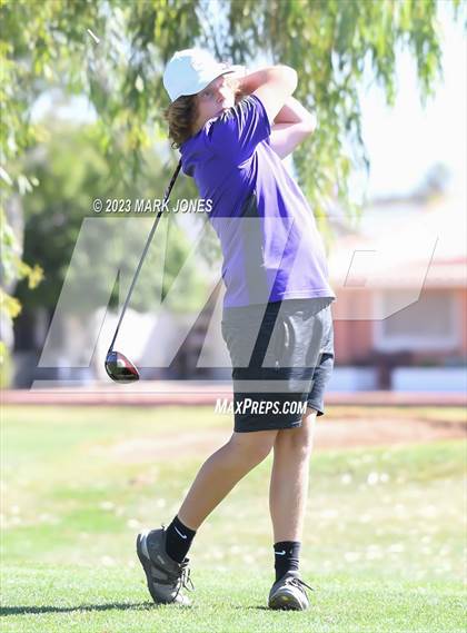 Thumbnail 3 in Metro Invitational Golf Tournament photogallery.