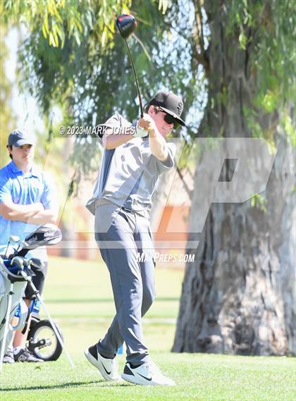 Thumbnail 2 in Metro Invitational Golf Tournament photogallery.