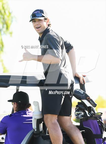 Thumbnail 2 in Metro Invitational Golf Tournament photogallery.