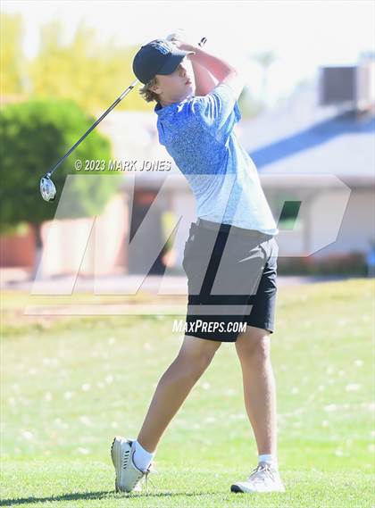 Thumbnail 3 in Metro Invitational Golf Tournament photogallery.