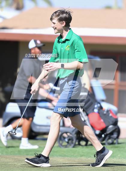 Thumbnail 2 in Metro Invitational Golf Tournament photogallery.