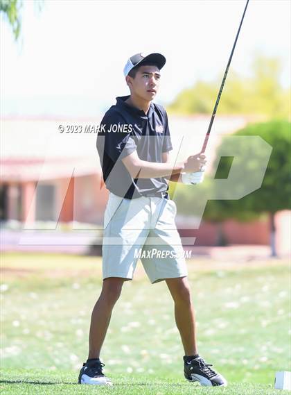 Thumbnail 3 in Metro Invitational Golf Tournament photogallery.
