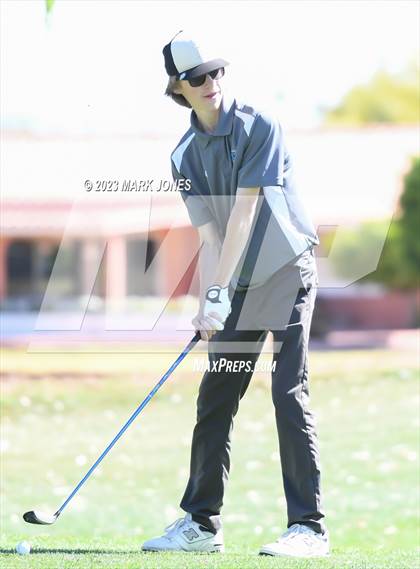 Thumbnail 2 in Metro Invitational Golf Tournament photogallery.