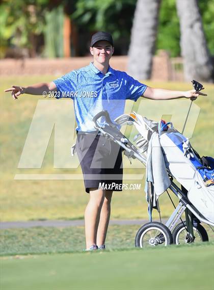 Thumbnail 3 in Metro Invitational Golf Tournament photogallery.