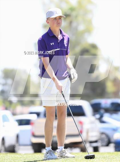 Thumbnail 3 in Metro Invitational Golf Tournament photogallery.