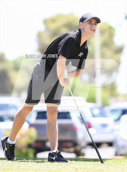 Thumbnail 2 in Metro Invitational Golf Tournament photogallery.