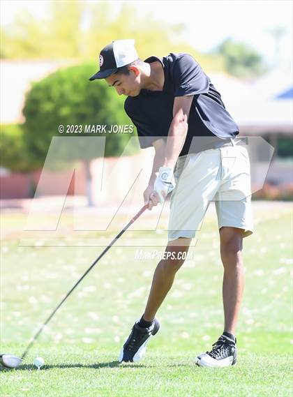 Thumbnail 2 in Metro Invitational Golf Tournament photogallery.