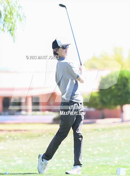 Thumbnail 3 in Metro Invitational Golf Tournament photogallery.