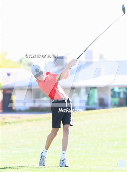 Thumbnail 3 in Metro Invitational Golf Tournament photogallery.