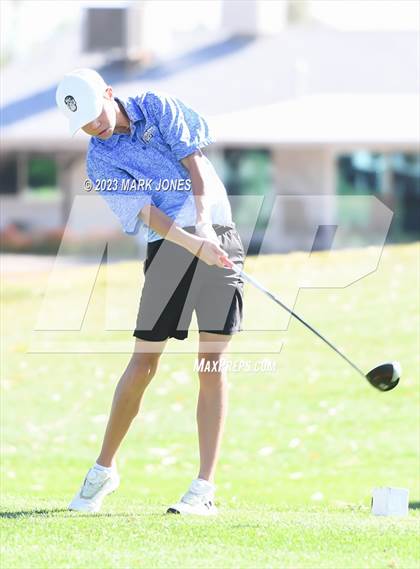 Thumbnail 3 in Metro Invitational Golf Tournament photogallery.