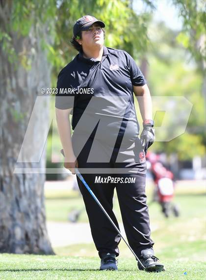 Thumbnail 3 in Metro Invitational Golf Tournament photogallery.