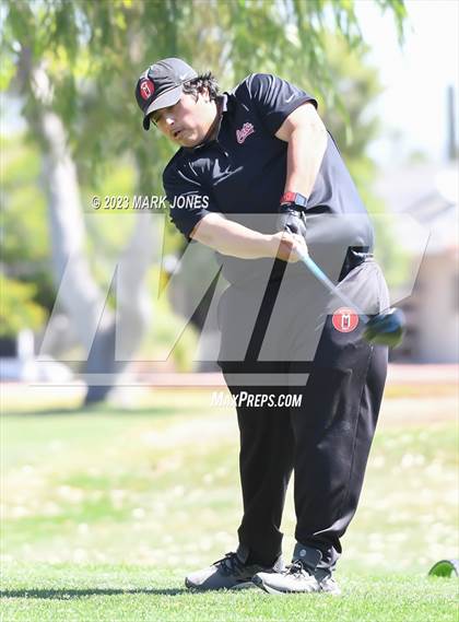 Thumbnail 3 in Metro Invitational Golf Tournament photogallery.