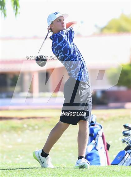 Thumbnail 3 in Metro Invitational Golf Tournament photogallery.