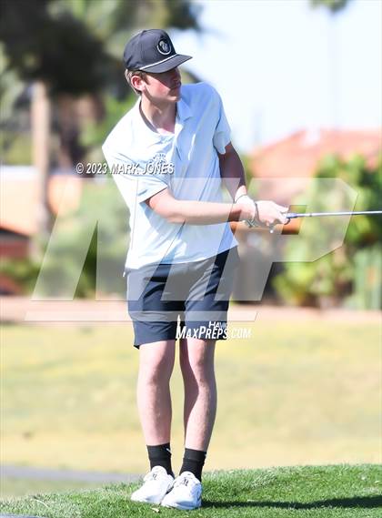 Thumbnail 2 in Metro Invitational Golf Tournament photogallery.