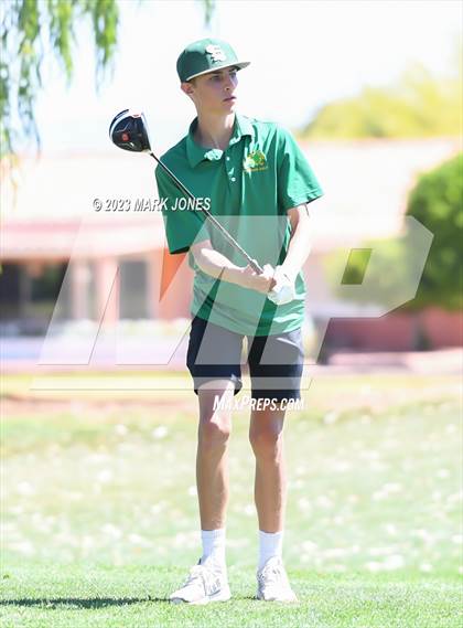 Thumbnail 3 in Metro Invitational Golf Tournament photogallery.