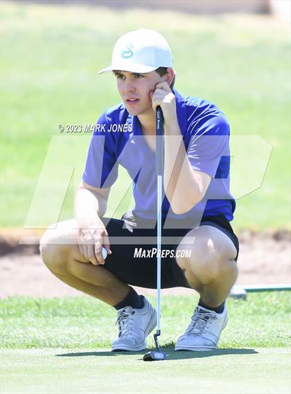 Thumbnail 3 in Metro Invitational Golf Tournament photogallery.