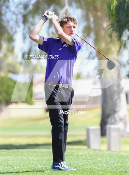 Thumbnail 3 in Metro Invitational Golf Tournament photogallery.