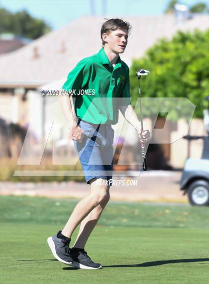 Thumbnail 2 in Metro Invitational Golf Tournament photogallery.