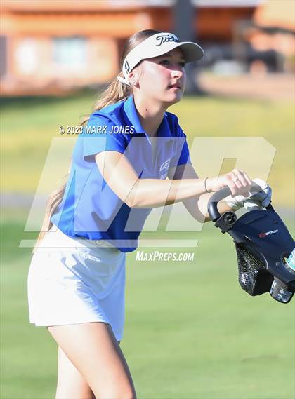 Thumbnail 2 in Metro Invitational Golf Tournament photogallery.