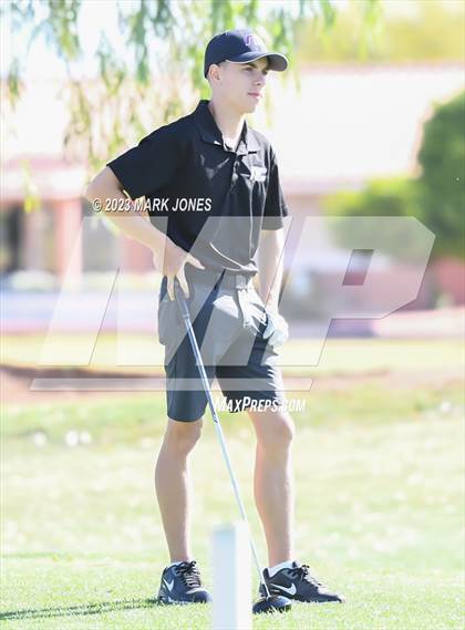 Thumbnail 2 in Metro Invitational Golf Tournament photogallery.