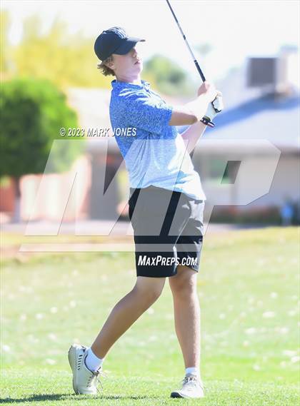 Thumbnail 3 in Metro Invitational Golf Tournament photogallery.