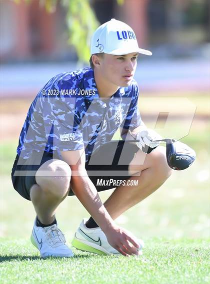 Thumbnail 2 in Metro Invitational Golf Tournament photogallery.