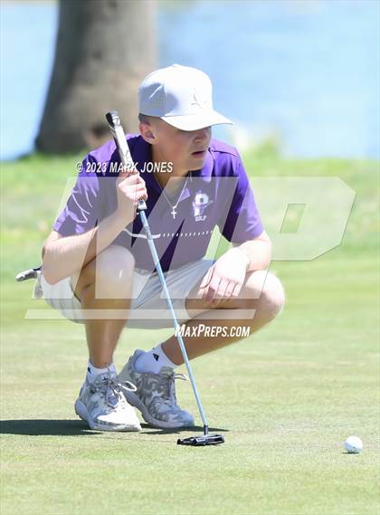 Thumbnail 3 in Metro Invitational Golf Tournament photogallery.