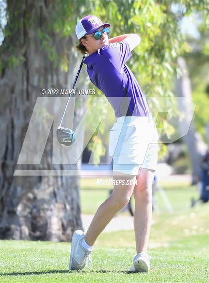 Thumbnail 3 in Metro Invitational Golf Tournament photogallery.